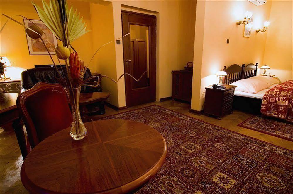 Hotel Aurus By Adrez Prague Extérieur photo