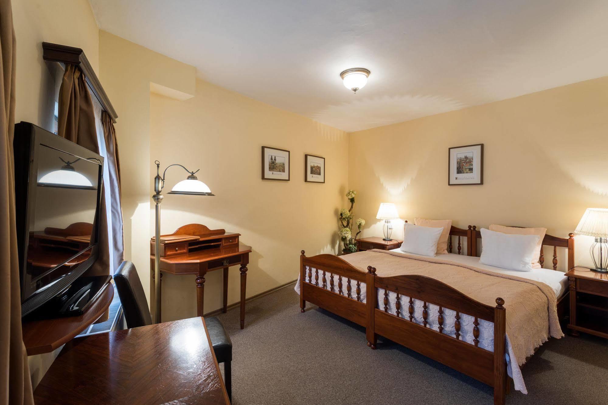 Hotel Aurus By Adrez Prague Extérieur photo
