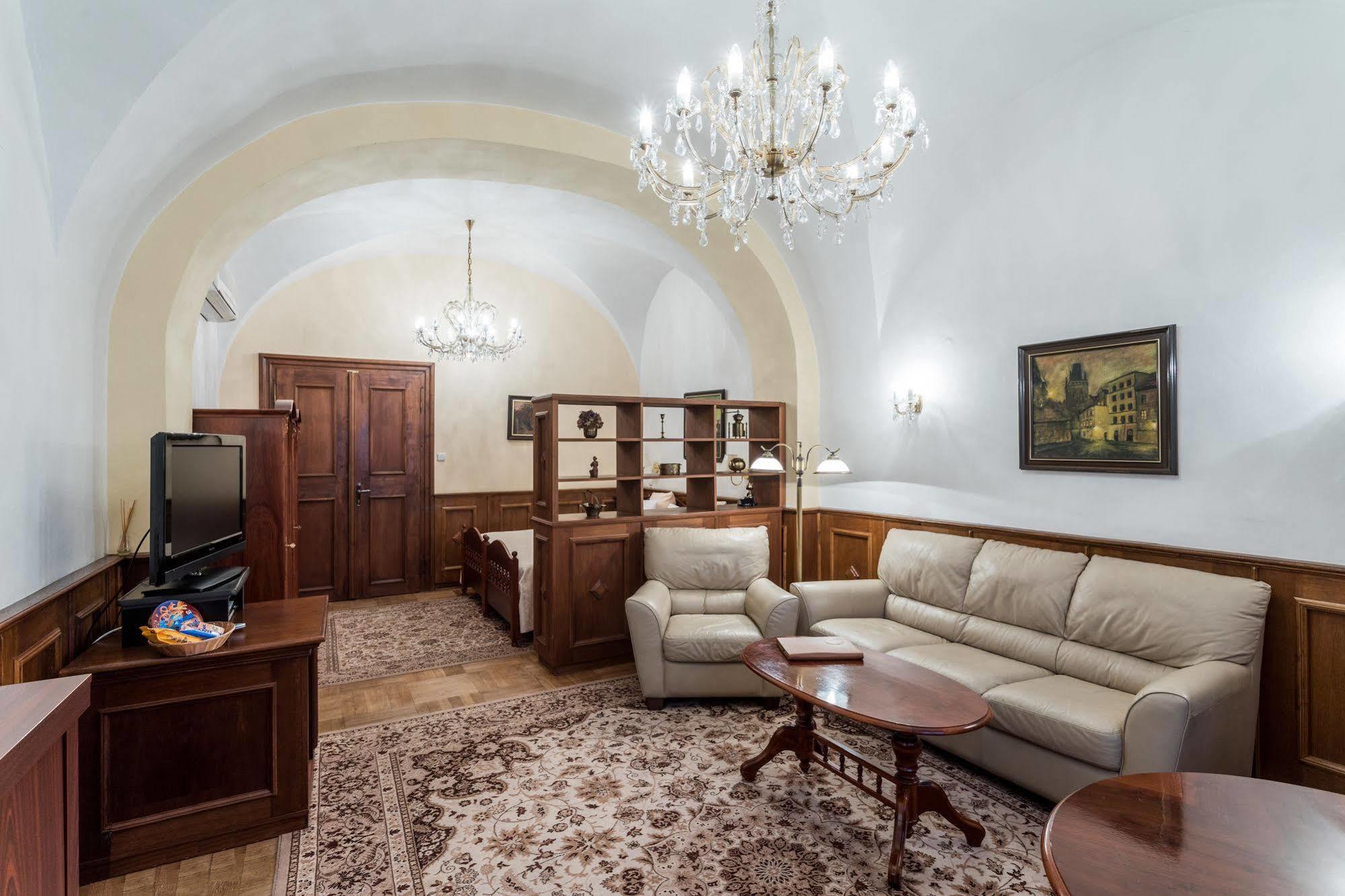 Hotel Aurus By Adrez Prague Extérieur photo